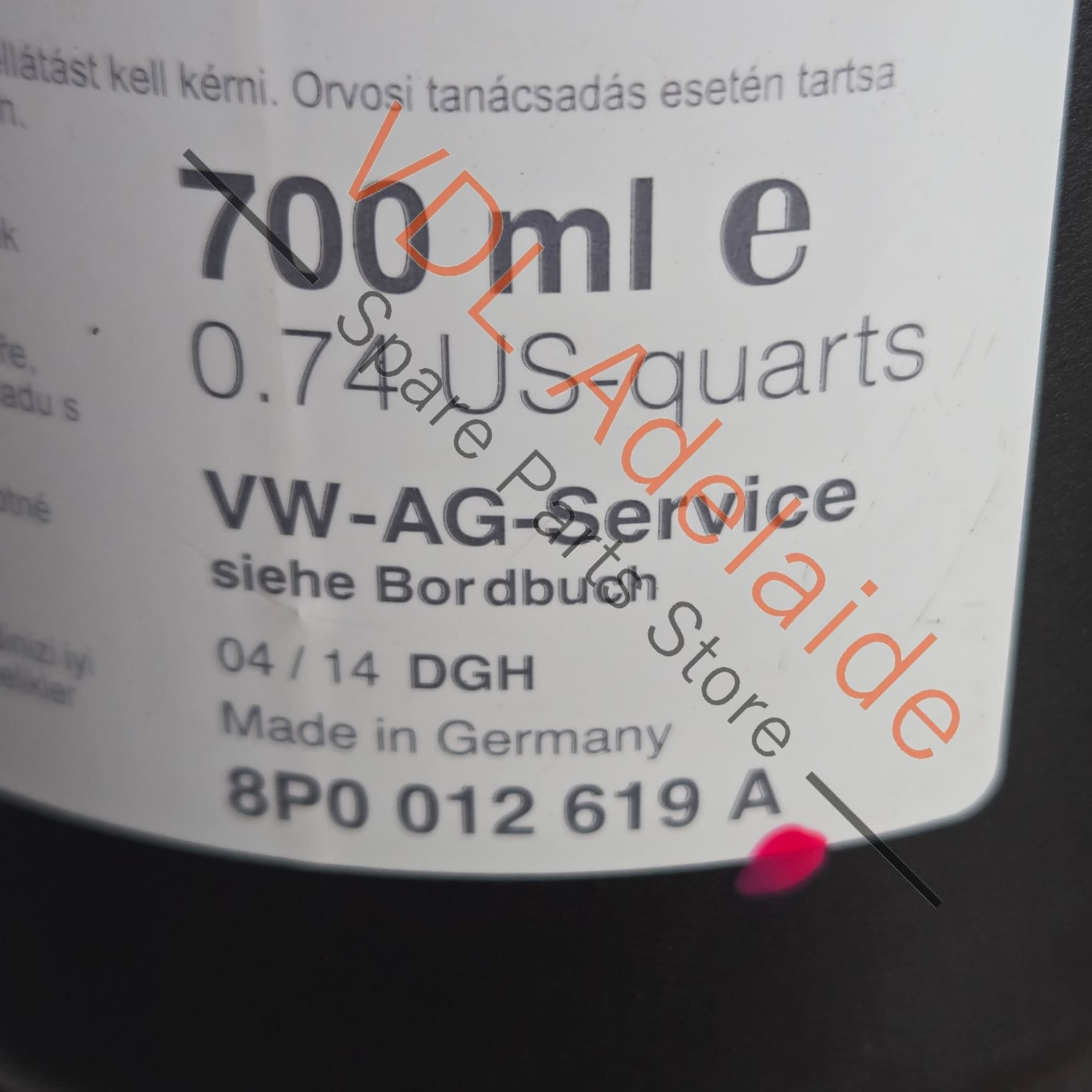 8P0012619A    Bentley Bentayga Emergency Flat Tyre Puncture Sealant 8P0012619A 700ml