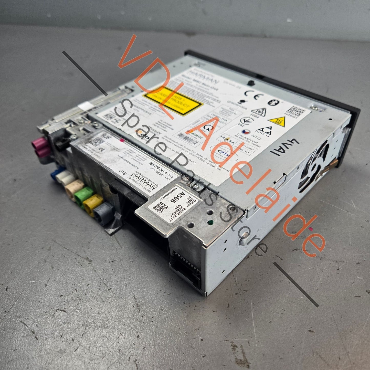 36A035041A    Bentley Bentayga Main Radio Central Computer MIB2 MIB Premium 36A035041A