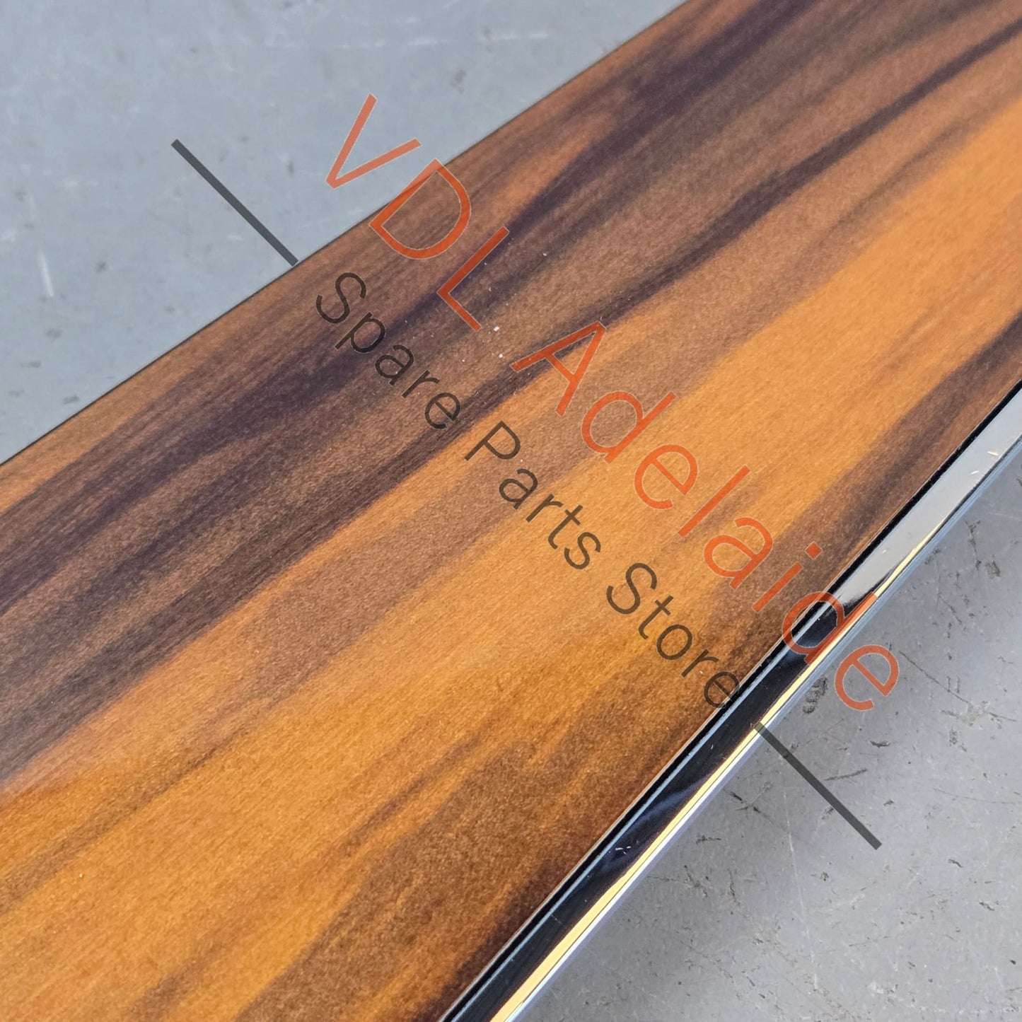 36A864751B 36A8673308AW   Bentley Bentayga Front Left Door Trim Insert Wood Liquid Amber Veneered Interior 36A864751B