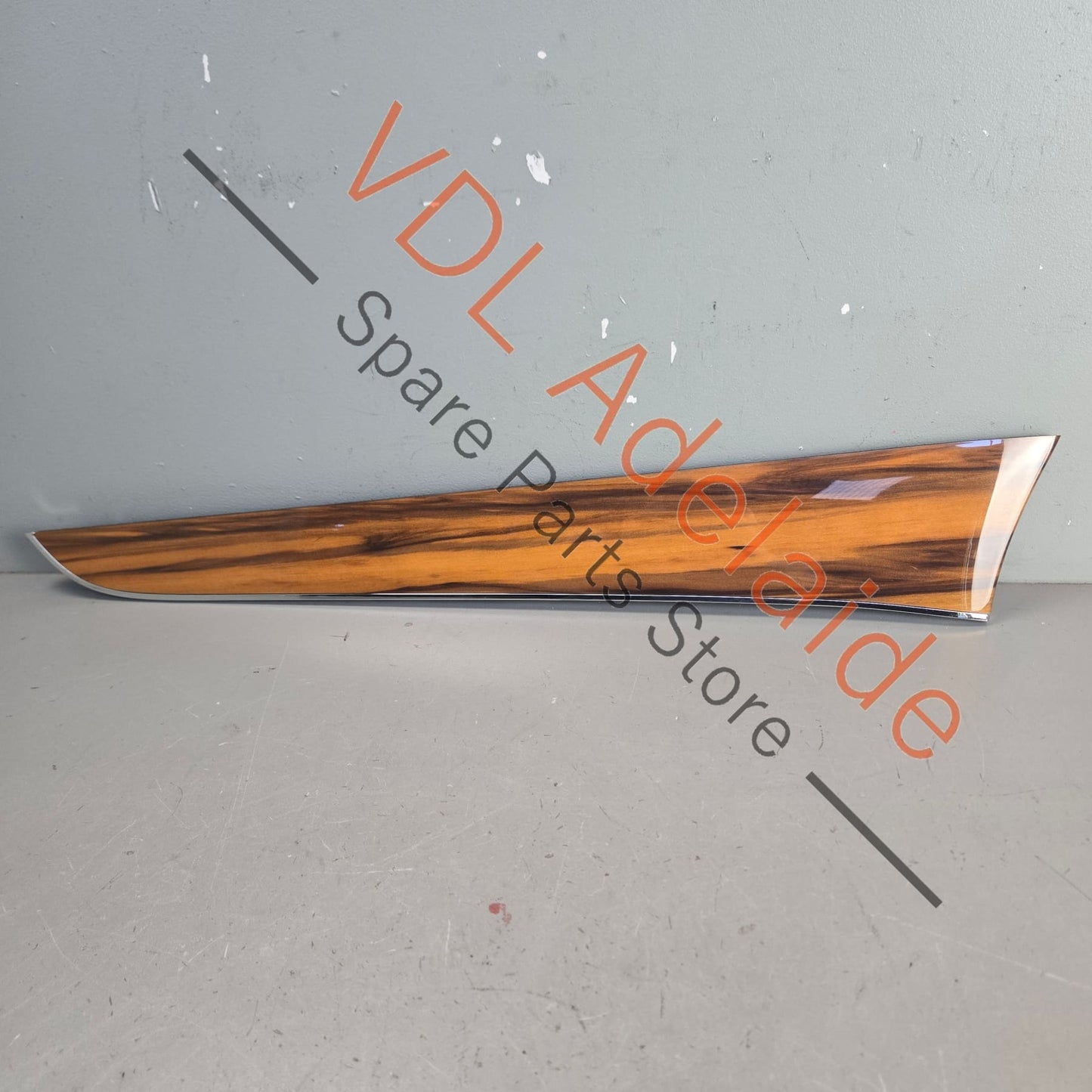 36A864752B 36A8673298AW   Bentley Bentayga Front Right Door Trim Insert Wood Liquid Amber Veneered Interior 36A864752B