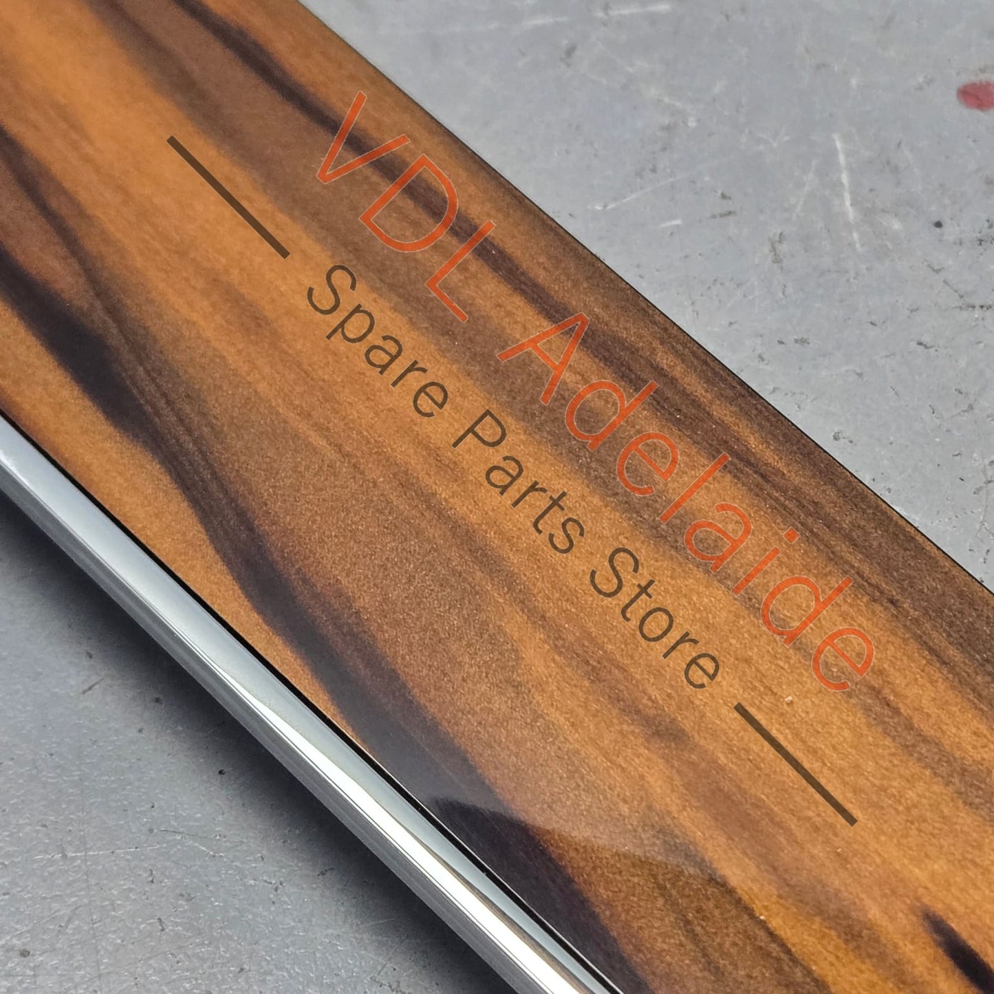 36A867776 36A867450   Bentley Bentayga Front Right Door Trim Insert Wood Liquid Amber Veneered Interior 36A867776