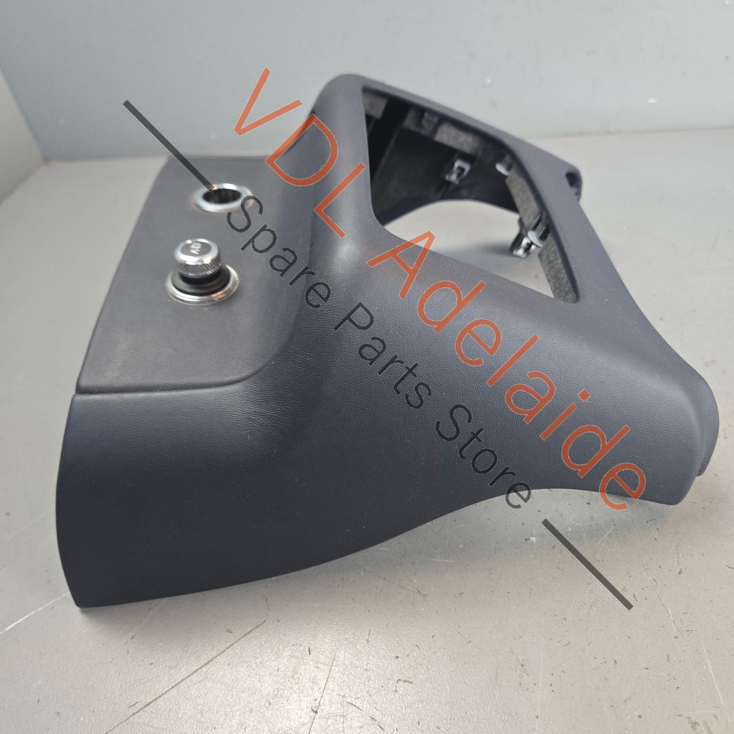 36A885517    Bentley Bentayga Centre Console End Cover Imperial Blue Leather 36A885517