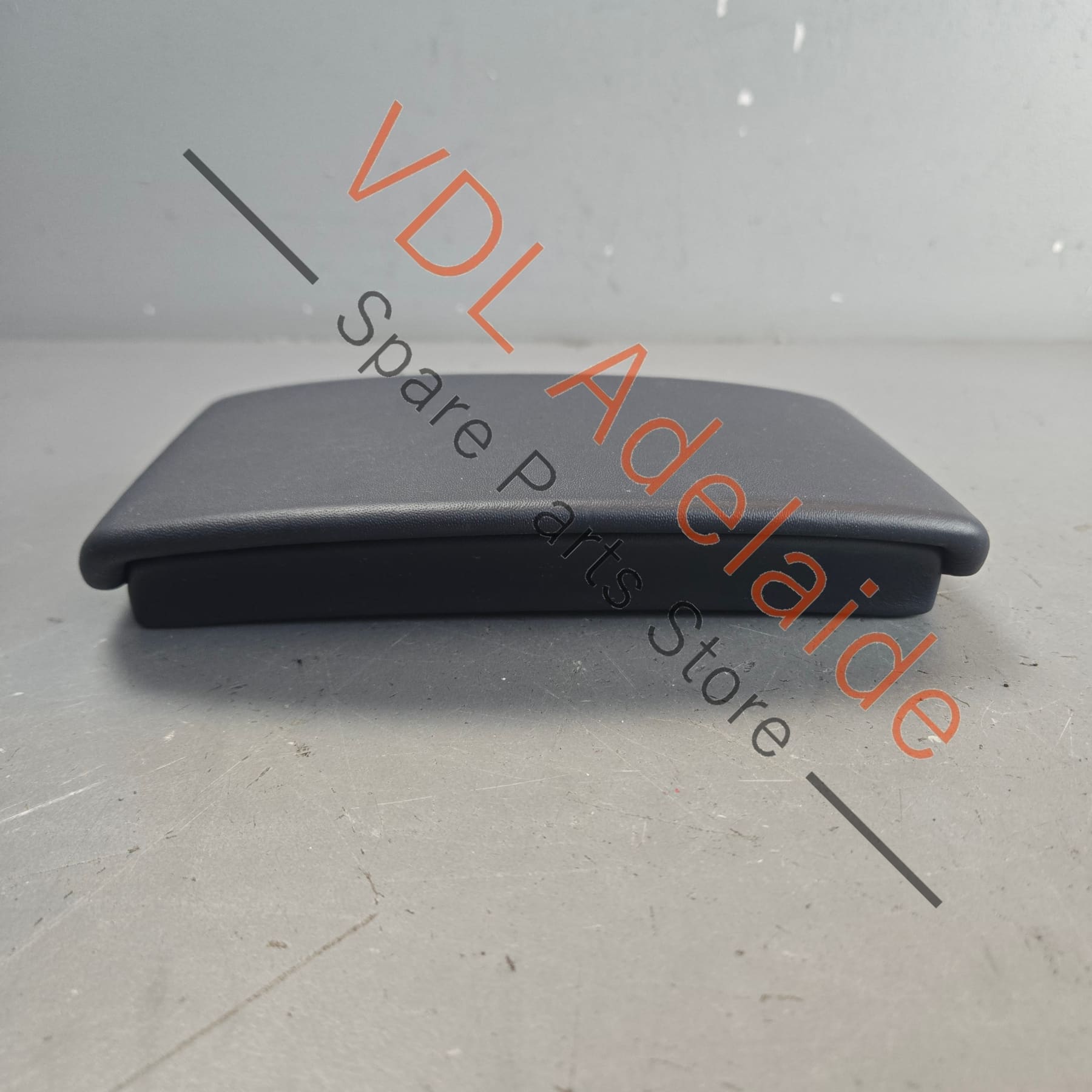 36A864056    Bentley Bentayga Centre Armrest Rear Trim Imperial Blue Leather 36A864056