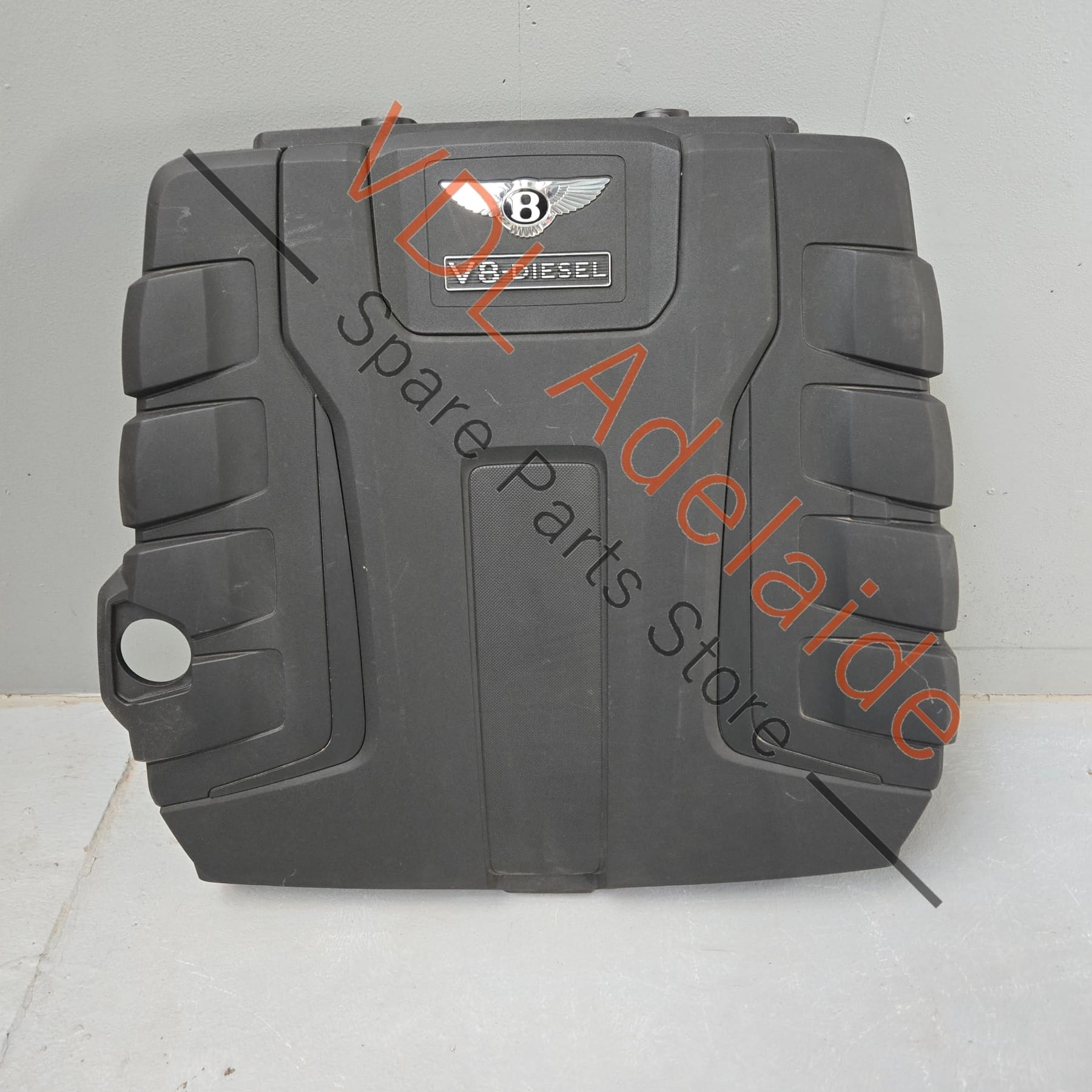 4M0133849M 4M0133837M   Bentley Bentayga Air Filter Engine Cover Assembly 4M0133849M 4M0133837M V8 Diesel