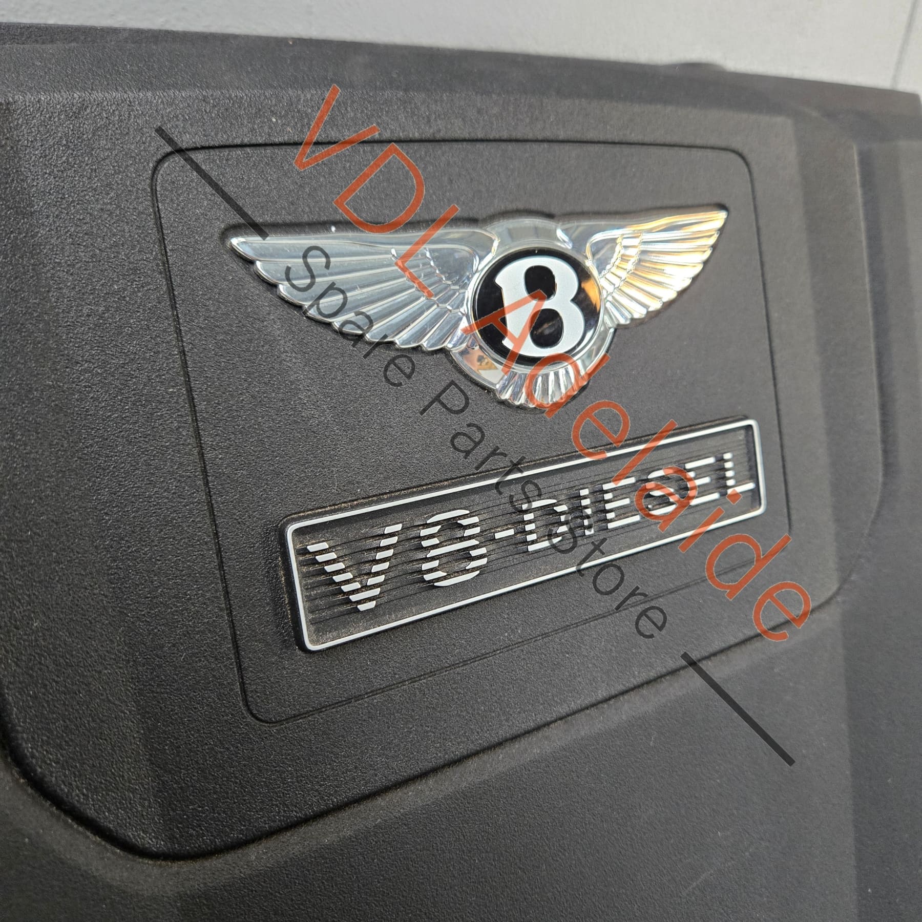 4M0133849M 4M0133837M   Bentley Bentayga Air Filter Engine Cover Assembly 4M0133849M 4M0133837M V8 Diesel