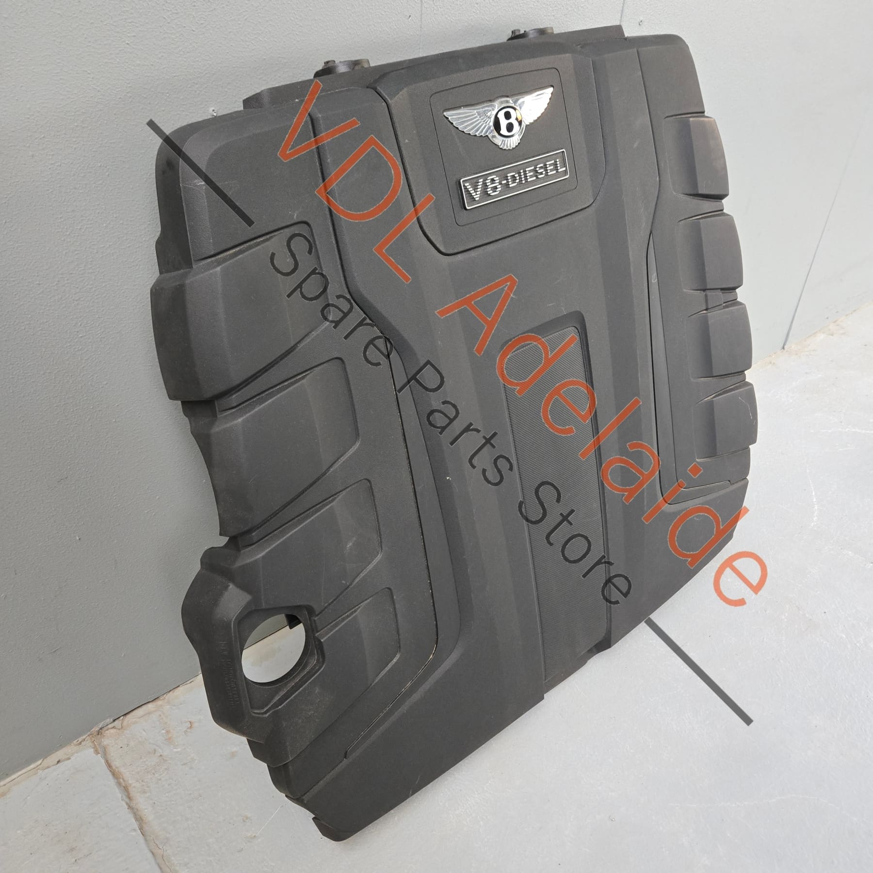 4M0133849M 4M0133837M   Bentley Bentayga Air Filter Engine Cover Assembly 4M0133849M 4M0133837M V8 Diesel