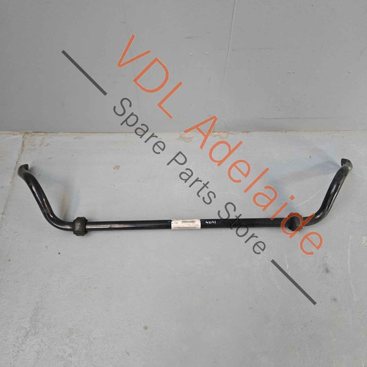 36C400045B    Bentley Bentayga Front Anti Roll Sway Bar Suspension V8 Diesel 36C400045B 4M0411305