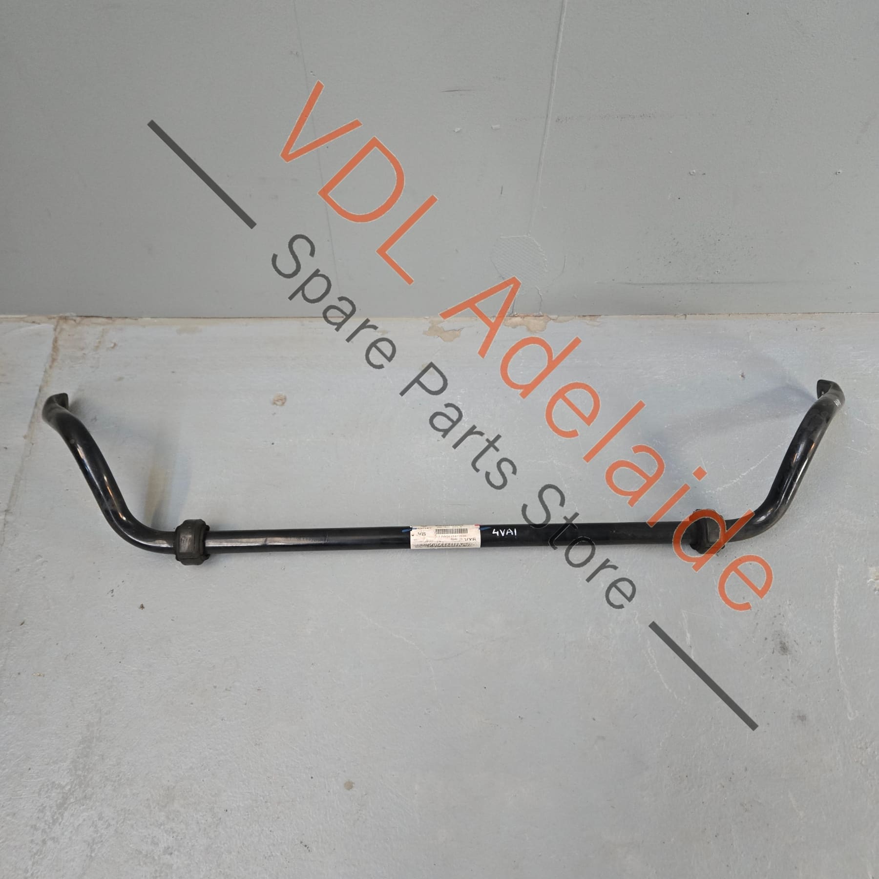 36C400045B    Bentley Bentayga Front Anti Roll Sway Bar Suspension V8 Diesel 36C400045B 4M0411305