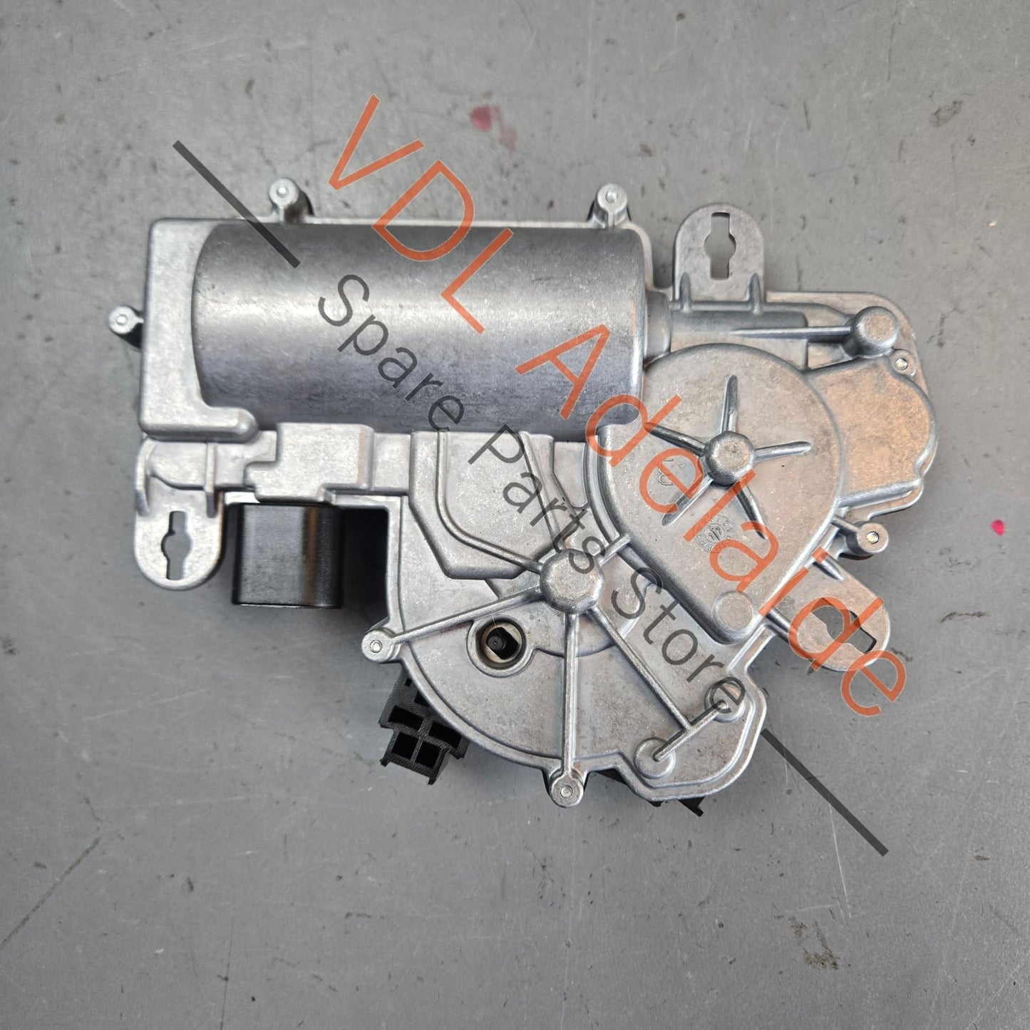 4M0827887C    Audi Q7 Bentley Bentayga Rear Boot Lid Pull Down Motor 4M0827887C