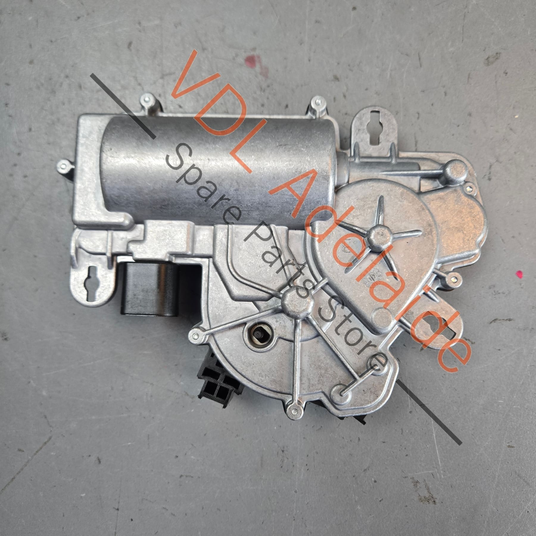 4M0827887C    Audi Q7 Bentley Bentayga Rear Boot Lid Pull Down Motor 4M0827887C