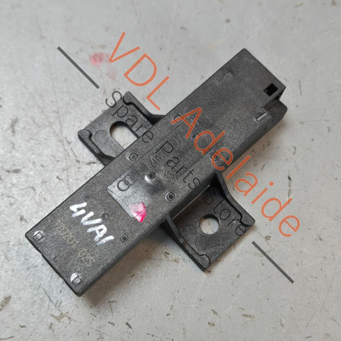 4M0907247    Audi VW Bentley Key Kessy Antenna 4M0907247