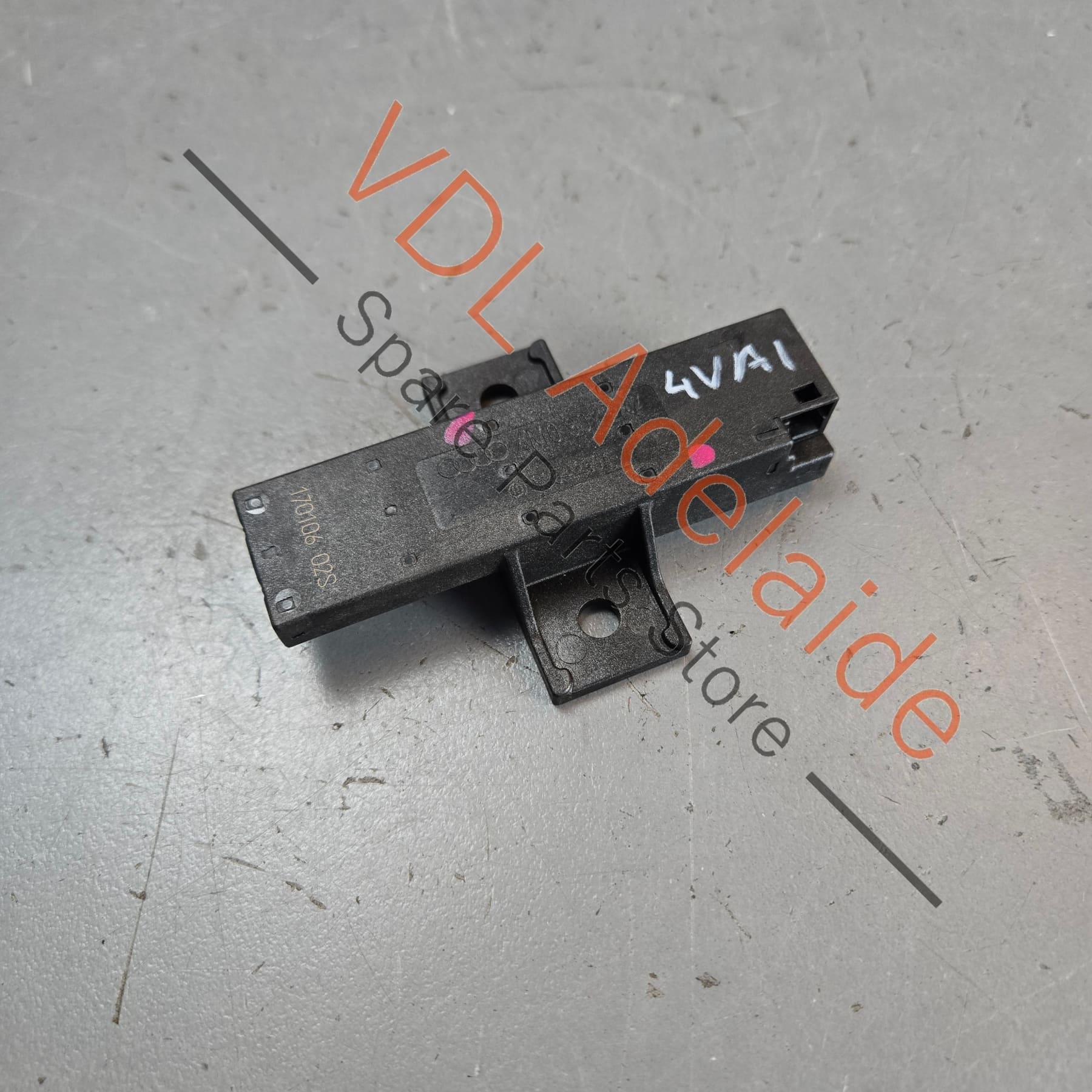 4M0907247    Audi VW Bentley Key Kessy Antenna 4M0907247