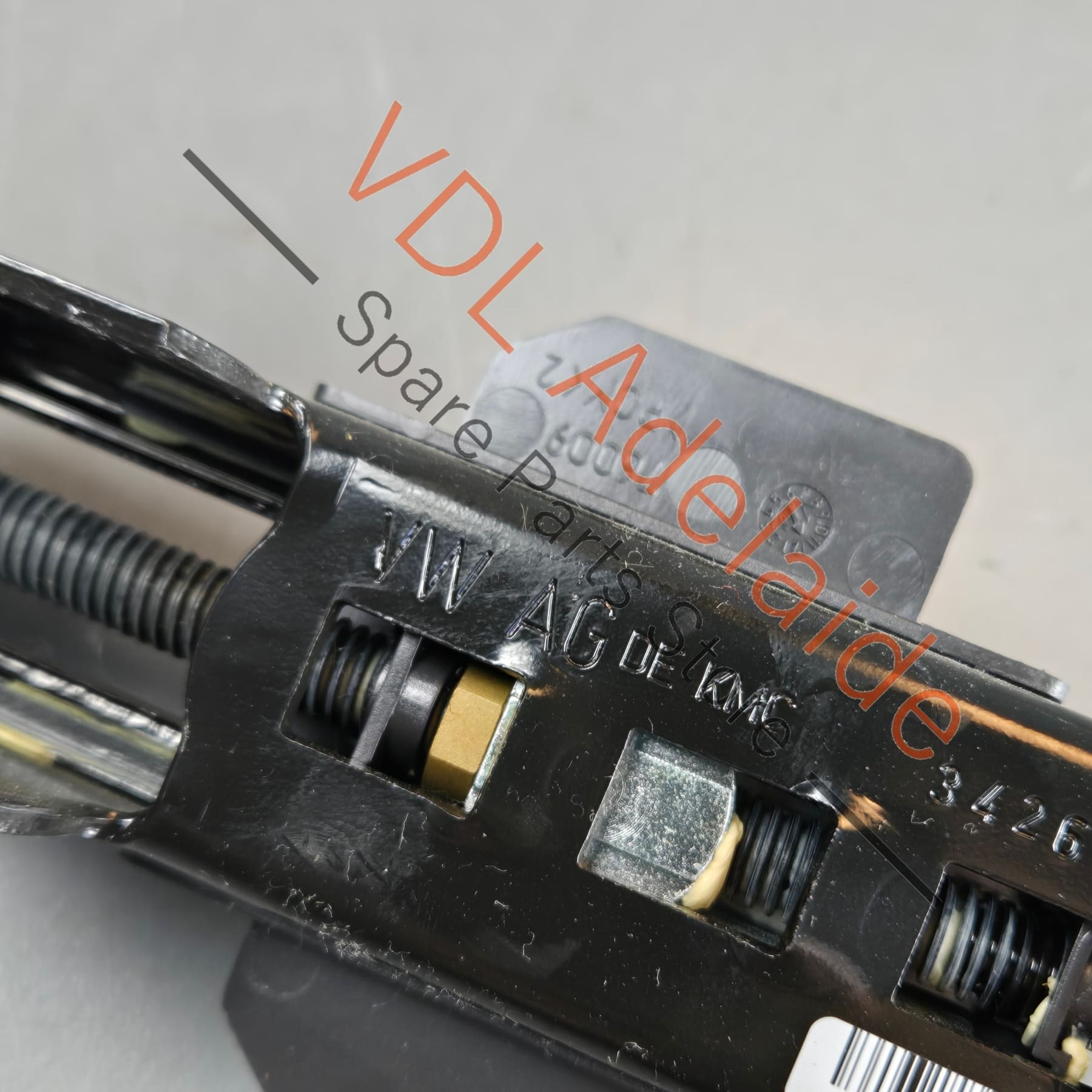 4H0857833    VW Audi Bentley Seatbelt Height Adjustment Motor 4H0857833