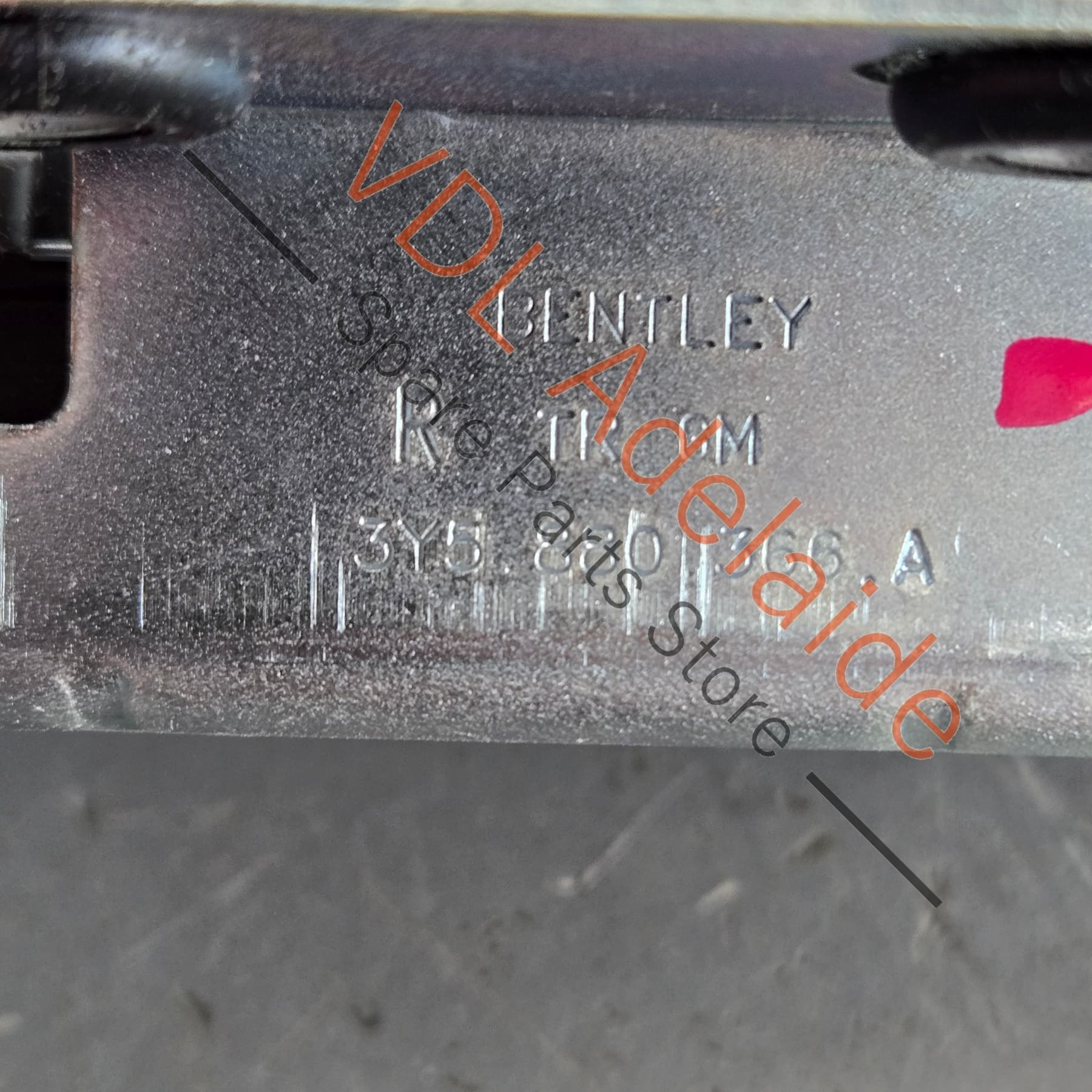 4H0857833    VW Audi Bentley Seatbelt Height Adjustment Motor 4H0857833