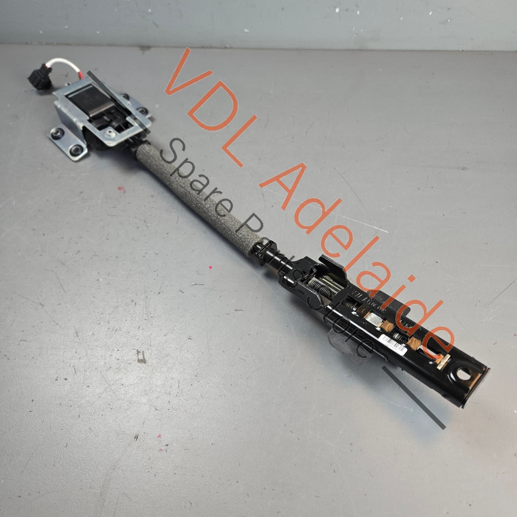 4H0857833    VW Audi Bentley Seatbelt Height Adjustment Motor 4H0857833