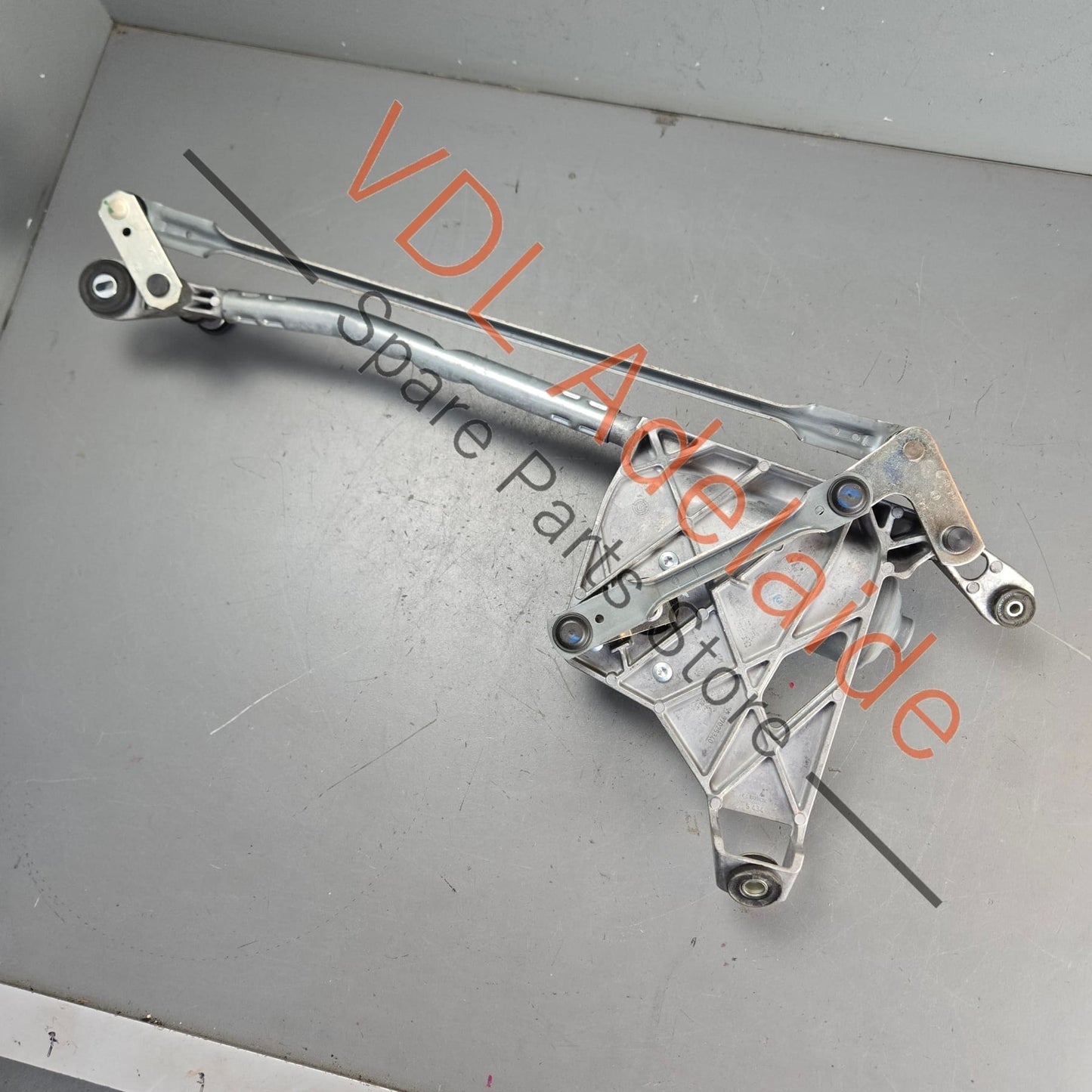 4M2955119A 4M2955023B   Audi Q7 Bentley Bentayga Windscreen Wiper Motor Assembly 4M2955119A 4M2955023B