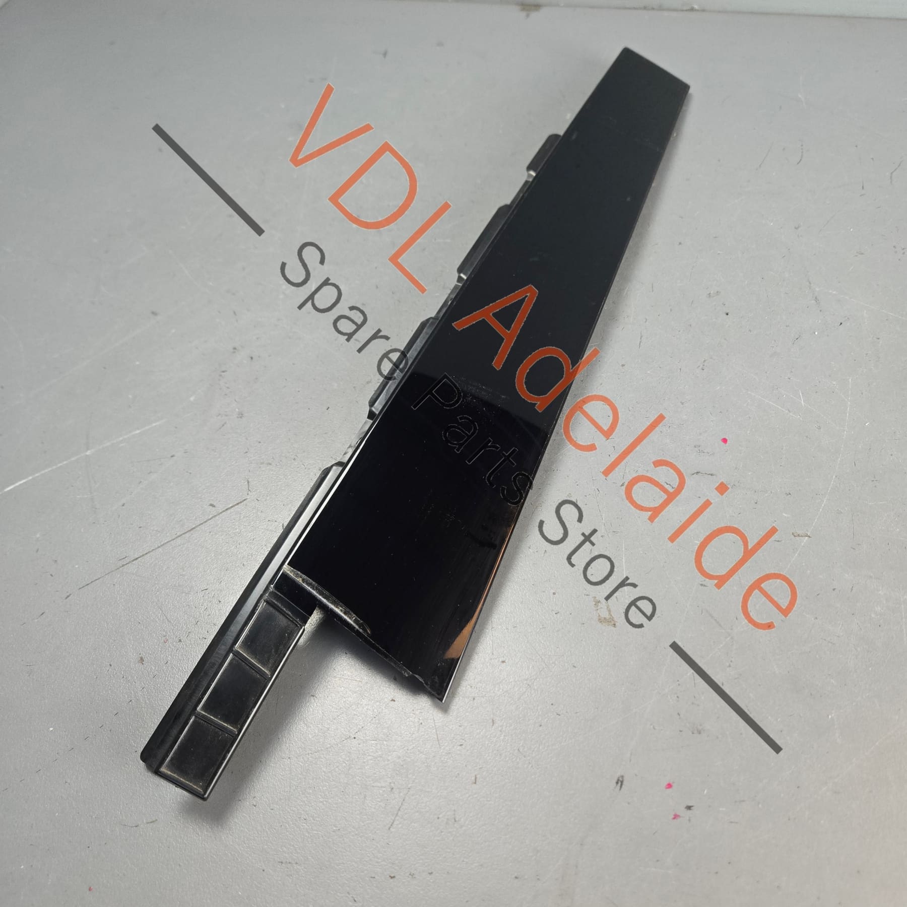 36A839902A 36A839902   Bentley Bentayga Exterior B Pillar Trim Gloss Black 36A839902A Rear Right