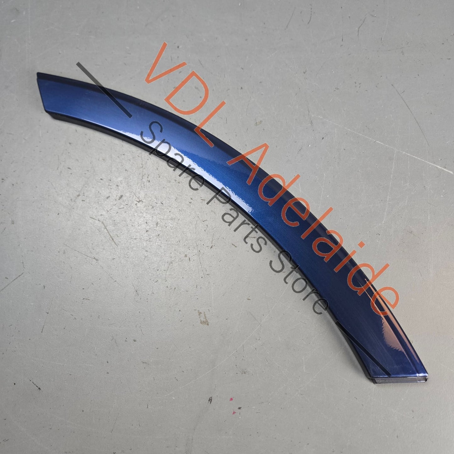 36A854820    Bentley Bentayga Right Rear Door Wheel Arch Extension Molding 36A854820