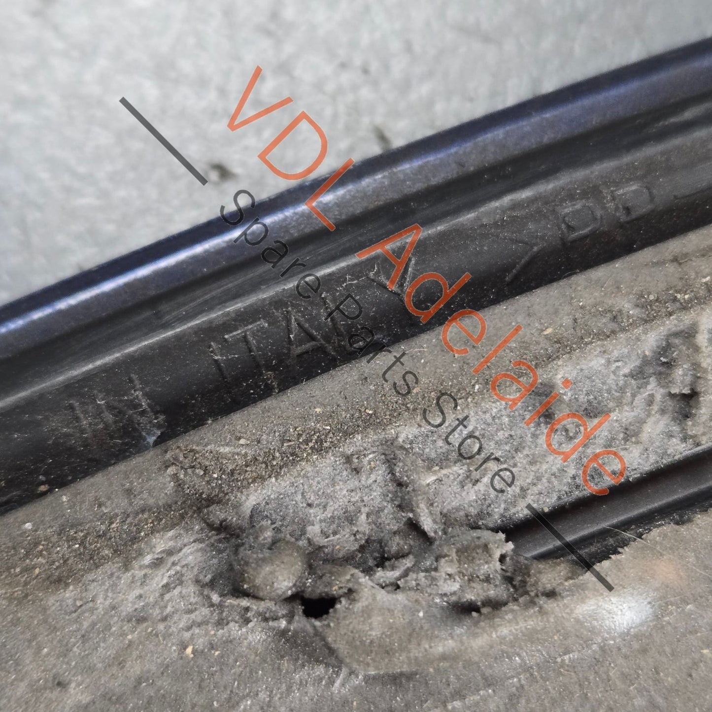 36A854820    Bentley Bentayga Right Rear Door Wheel Arch Extension Molding 36A854820