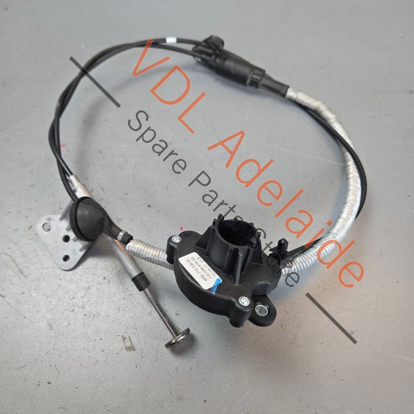 4M2713035B    Audi Q7 Q8 Bentley Bentayga Emergency Neutral Release Switch Gear Lever & Cable 4M2713035B