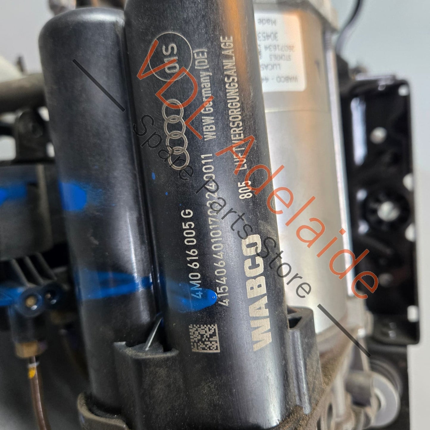 4M0616005G 4M0616013A   GENUINE OEM Audi SQ7 Bentley Bentayga Air Suspension Pump and Valve Block 4M0616005G 4M0616013A