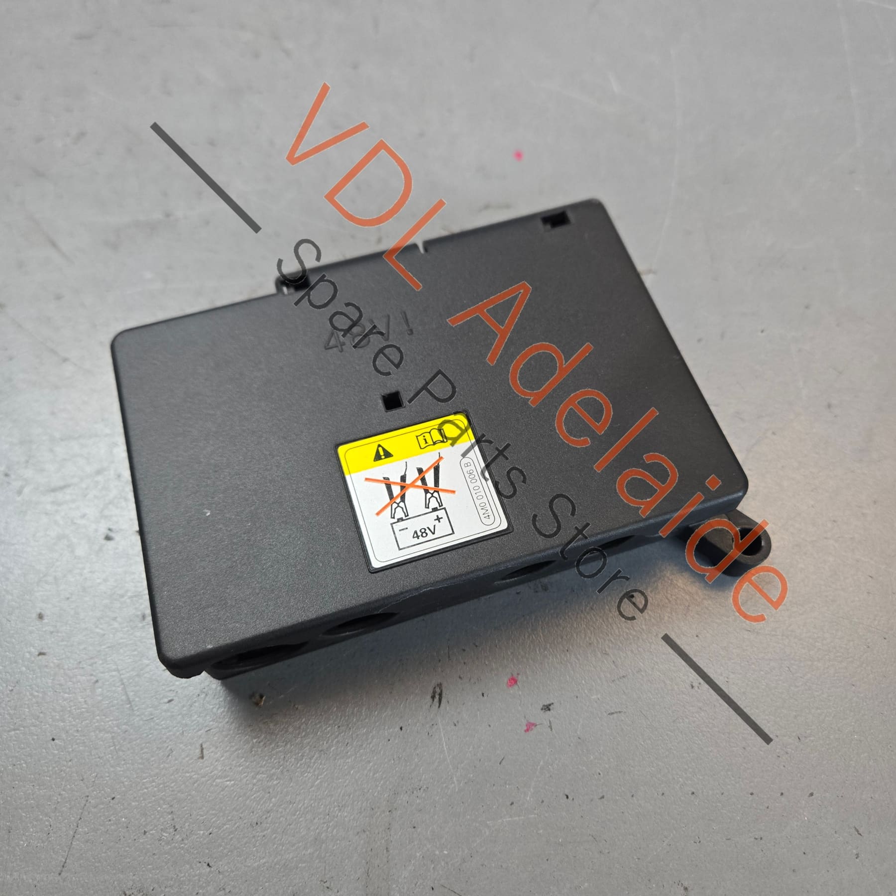 4M0941828G    Audi Q7 Bentley Bentayga Main Fuse Block 4M0941828G 150A