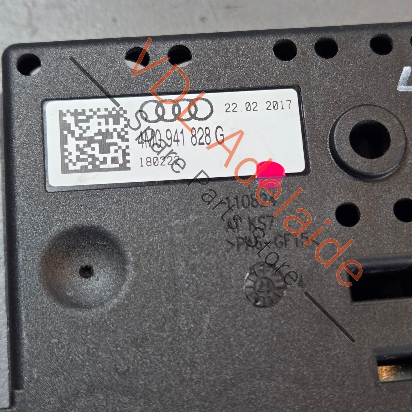 4M0941828G    Audi Q7 Bentley Bentayga Main Fuse Block 4M0941828G 150A