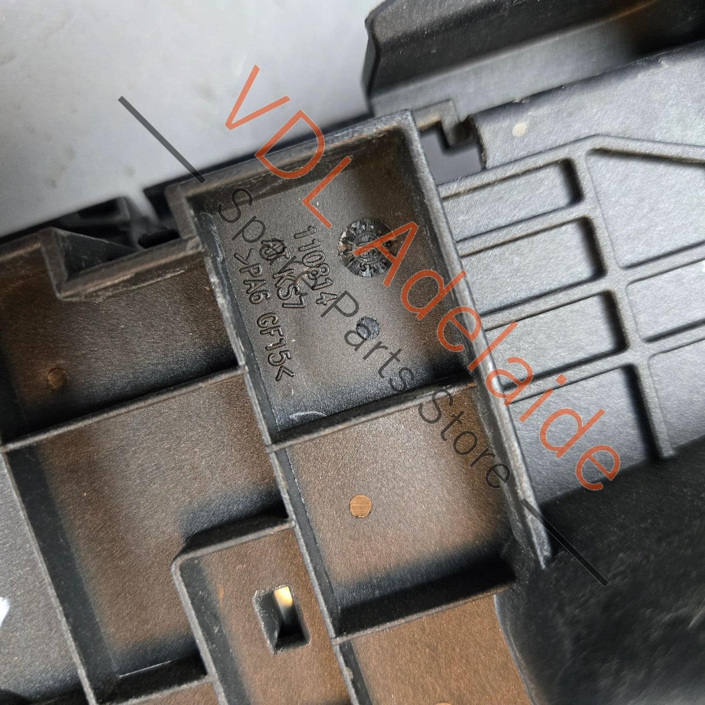 4M0941823D    Audi Q7 Bentley Bentayga Main Battery Lead Terminal 4M0941823D