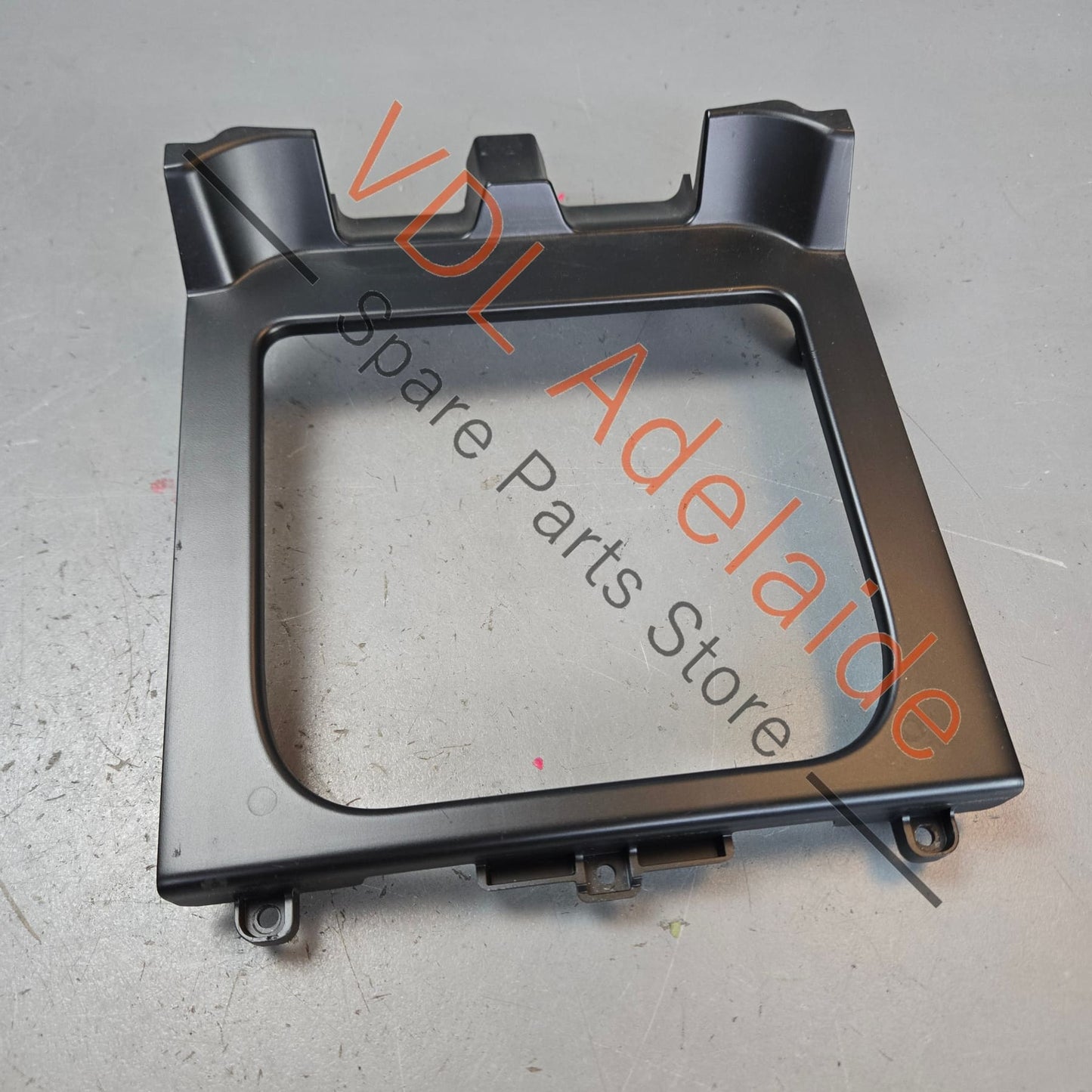36A860691    Bentley Bentayga Centre Console Trim Ring 36A860691