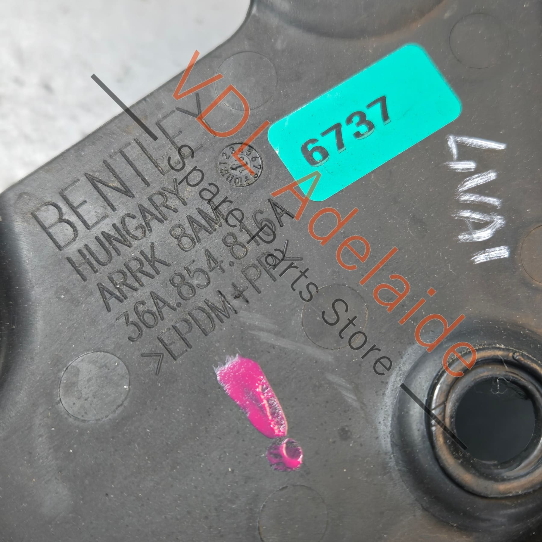 36A854816A    Bentley Bentayga Rear Wheel Arch Mud Guard Right 36A854816A