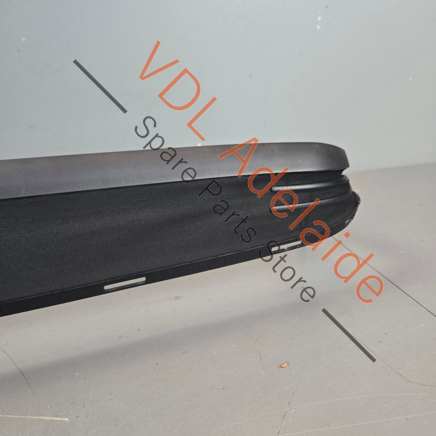 4M0877651A    Audi Q7 Bentley Bentayga Sunroof Shade Wind Deflector 4M0877651A