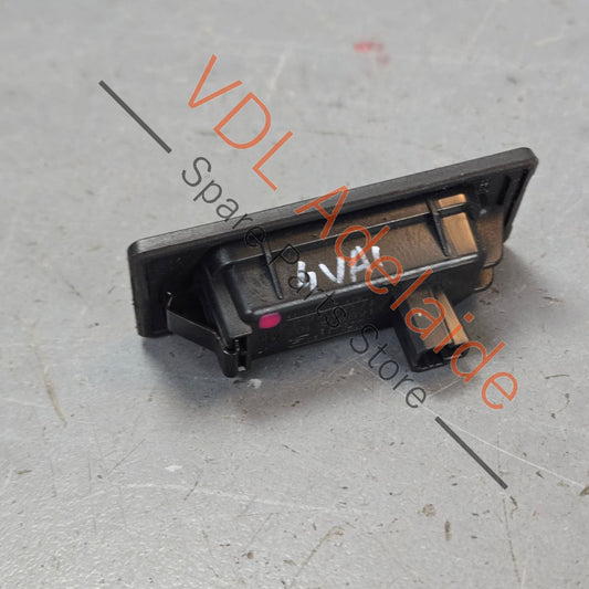 5NA943021    VW Audi Porsche LED License Registration Plate Light 5NA943021