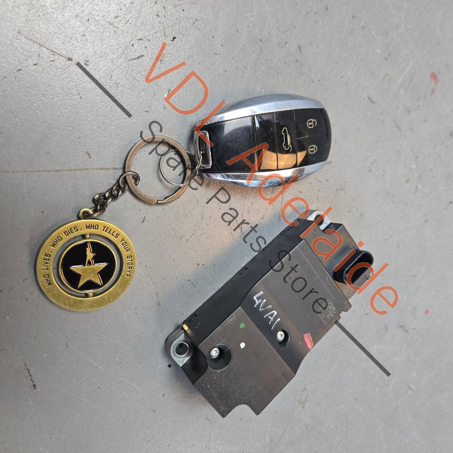 36A959754 3Q0905861A   Bentley Bentayga Steering Column Lock and Matched Key Fob 3Q0905861A 36A959754