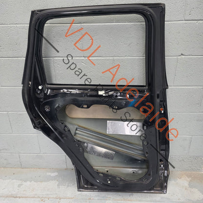958833055 95853301100   Porsche Cayenne 958 Rear Left Door Shell Panel Jet Black Metallic 2T / C9X