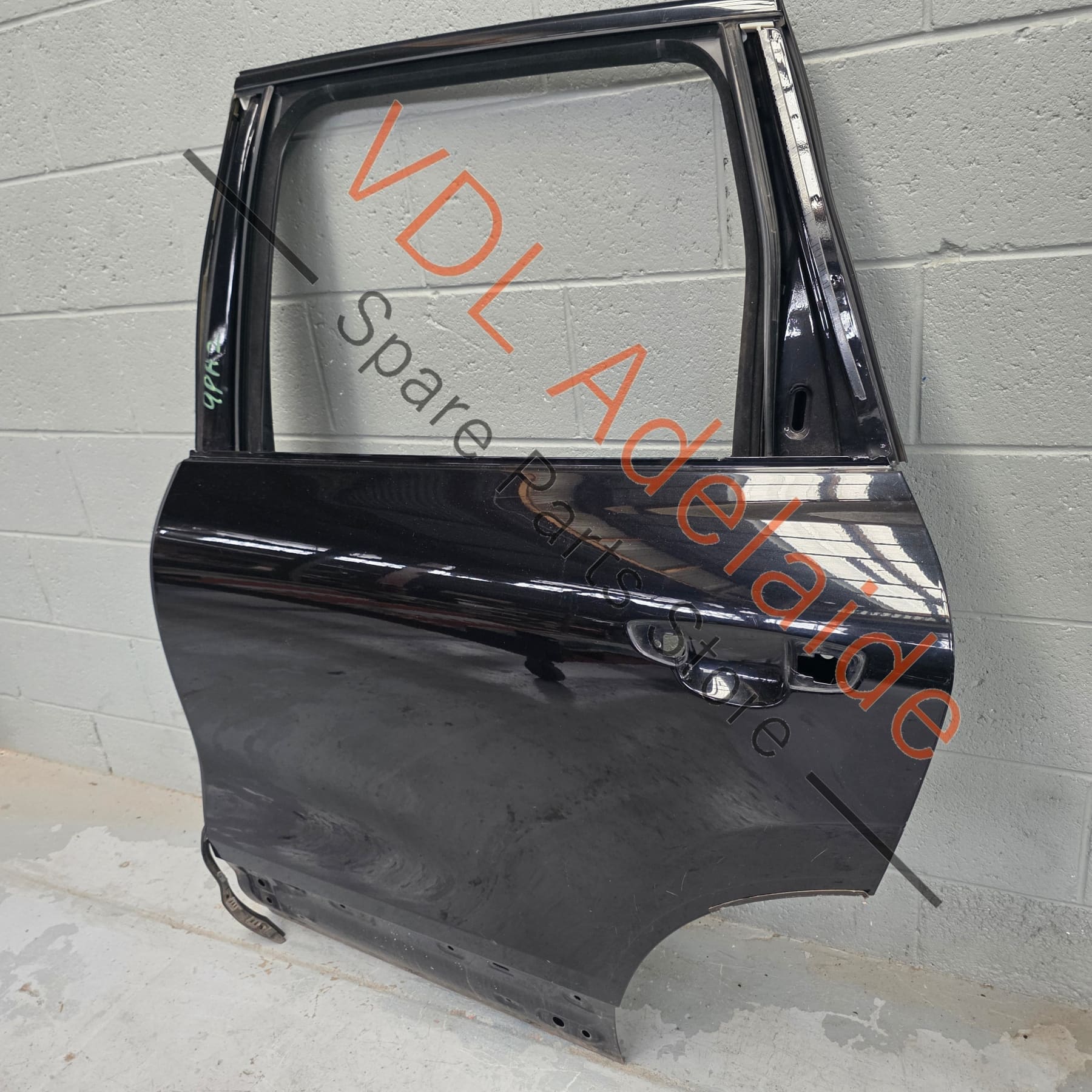 958833055 95853301100   Porsche Cayenne 958 Rear Left Door Shell Panel Jet Black Metallic 2T / C9X