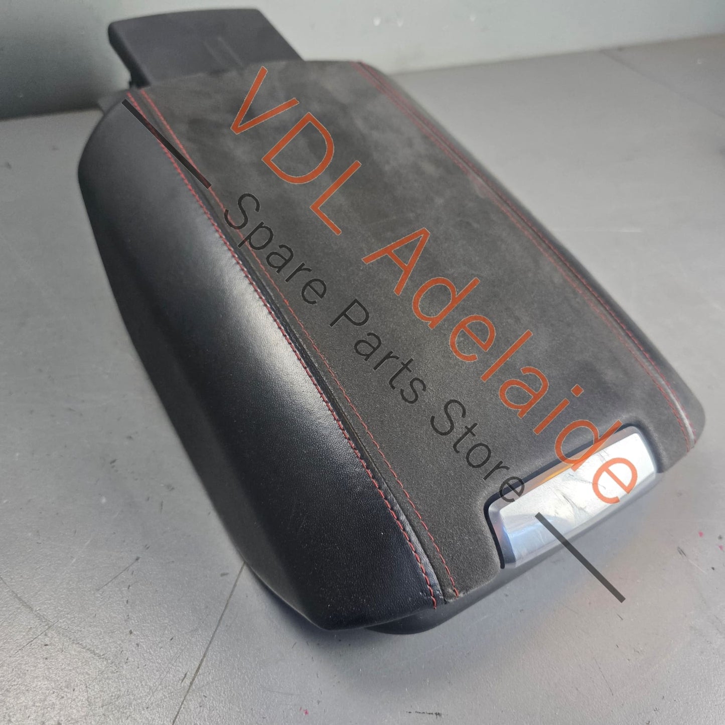 95855320743IVE    Porsche Cayenne GTS Alcantara Armrest Centre Console Lid 95855320709 IVE