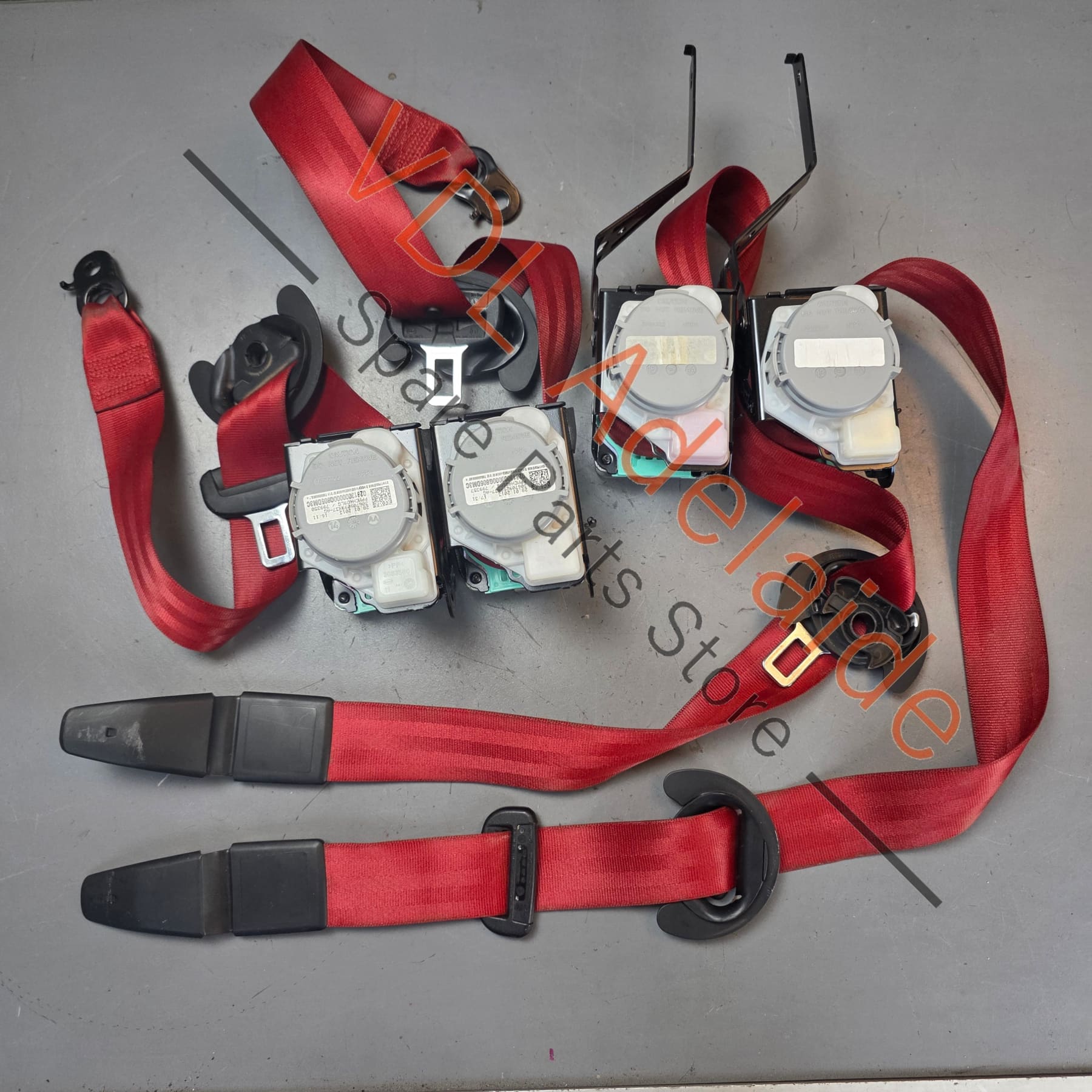 95880300202 95880300102   Porsche Cayenne GTS 92A 958 Set of Carmine Red Seatbelts 95880300102 M3C 95880300202 M3C