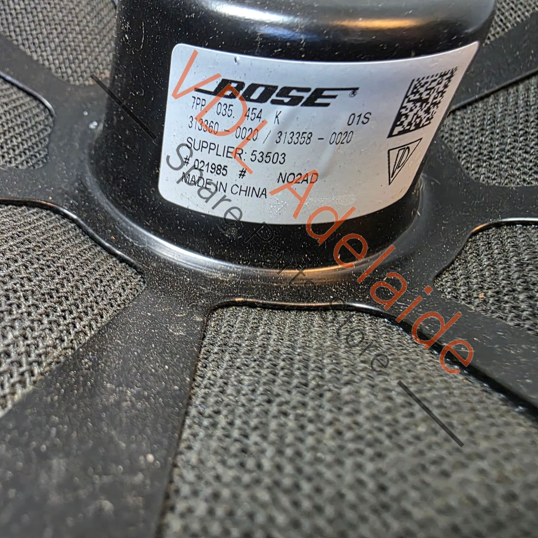 7P5035481D 7PP035710C   Porsche Cayenne BOSE Speakers & Bass Box Woofer 7P5035481D 7PP035710C 9x pieces