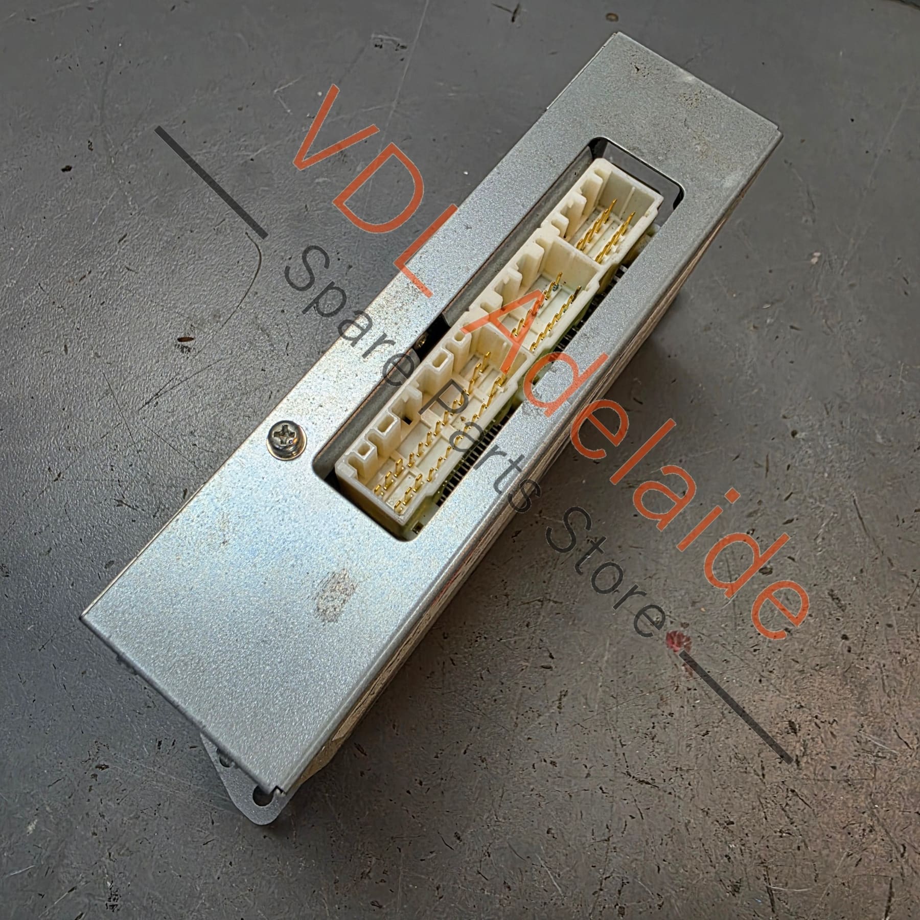 7P0915182D 958618182X   Porsche Cayenne Hybrid Battery Controller Control Module 7P0915182D 958618182X