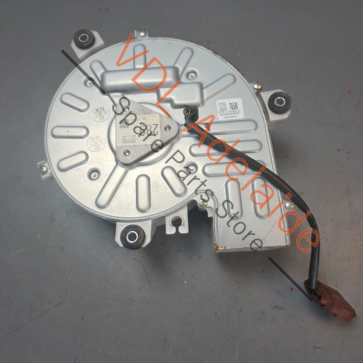 7P0907463 95862446300   Porsche Cayenne Hybrid Battery Fan Motor Blower 7P0907463 95862446300