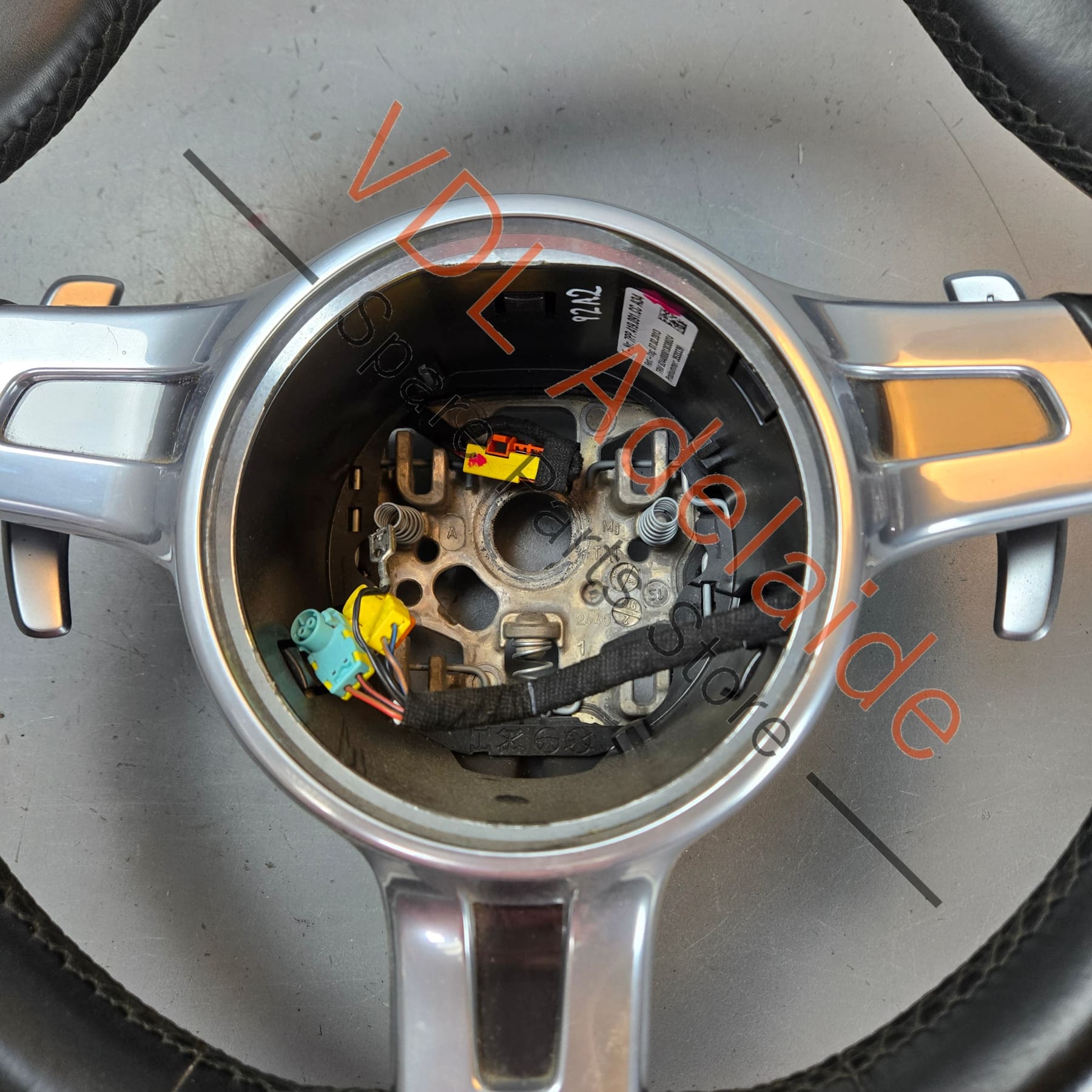 97034780394A34 7PP419091CC   Porsche Cayenne GTS Turbo 958 92A Steering Wheel with Shift Paddles