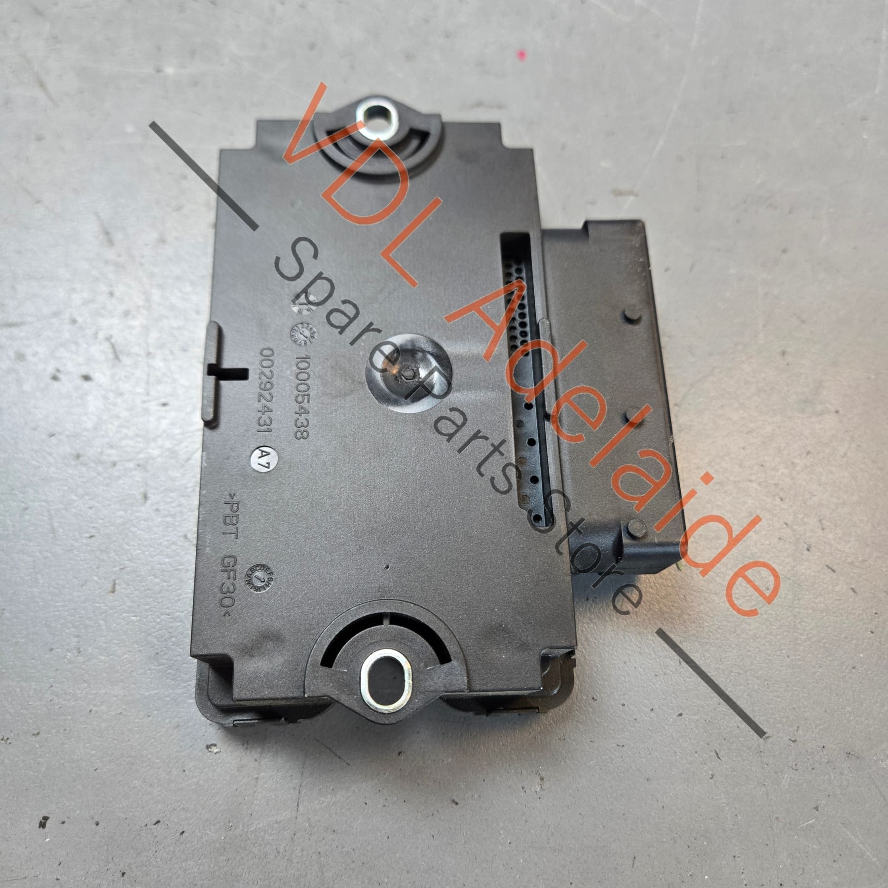 95861810902 7P0907801F   Porsche Cayenne 958 Park Brake Control Module EPB 7P0907801F 95861810902
