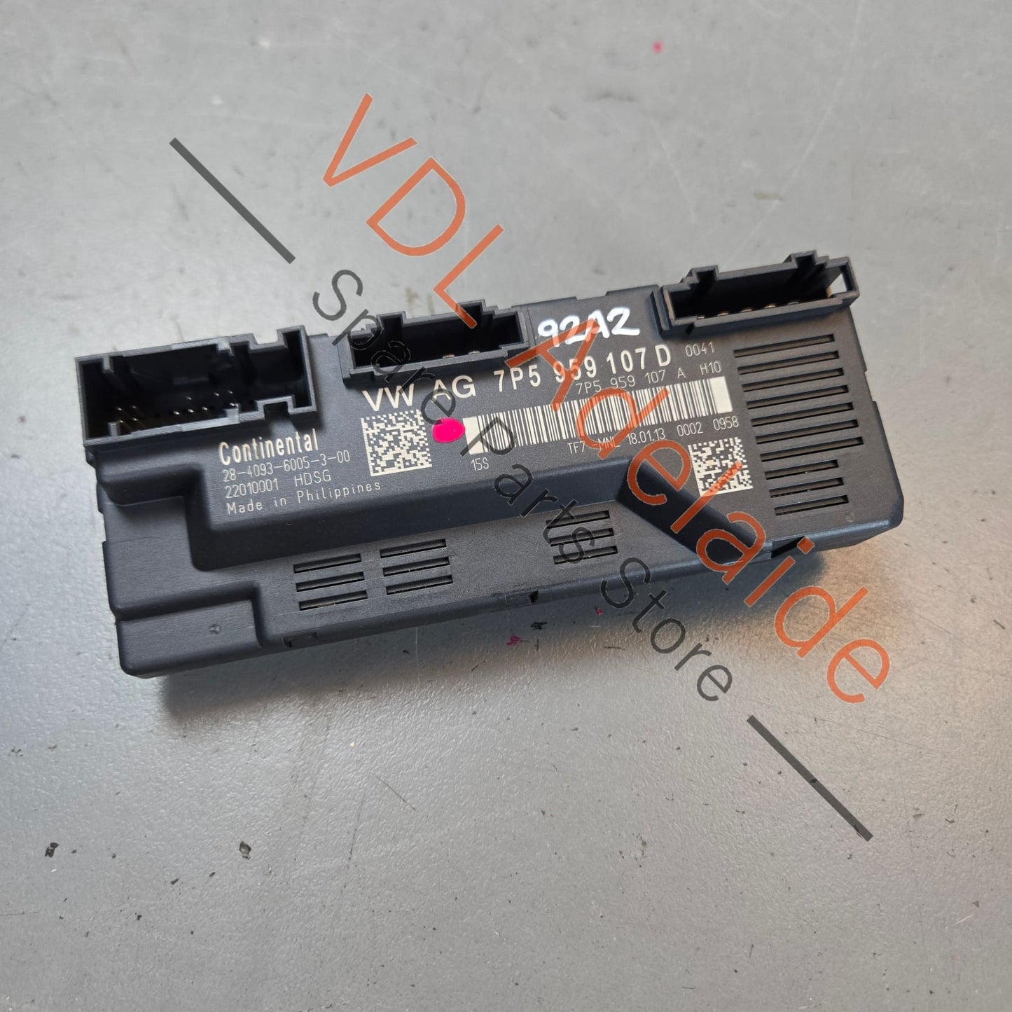 7P5959107D 95861808004   Porsche Cayenne 958 Control Unit for Tailgate Boot 7P5959107D 95861808004