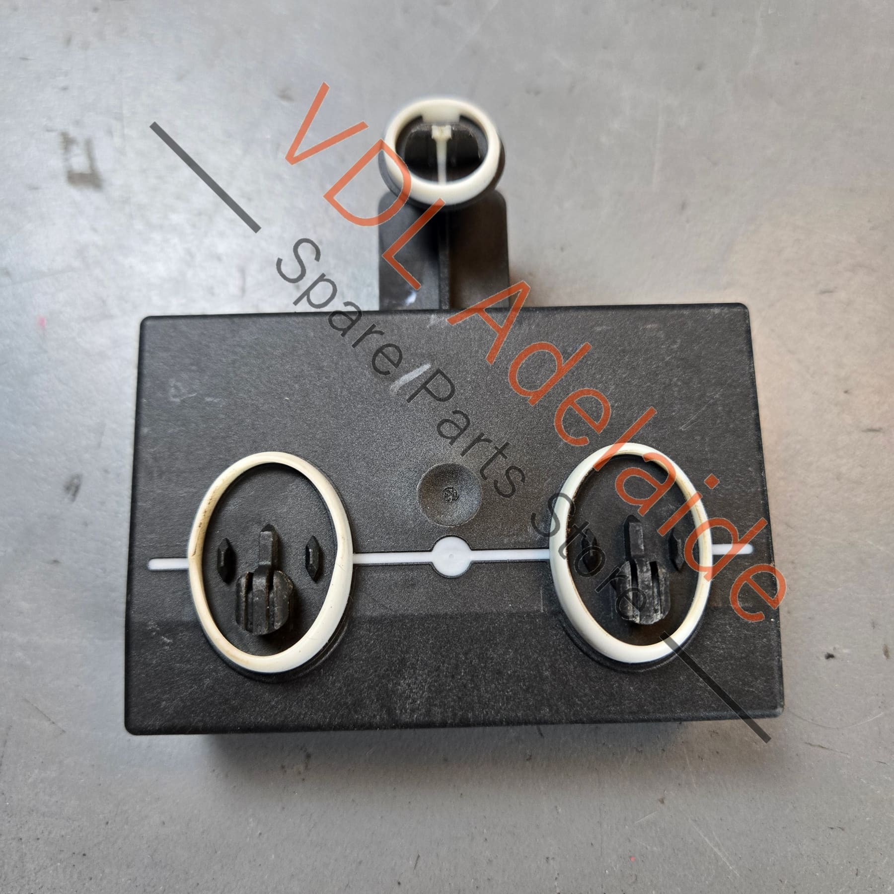4H0959792M    Porsche Door Control Module Front Passenger Side 4H0959792M 4H0959792S