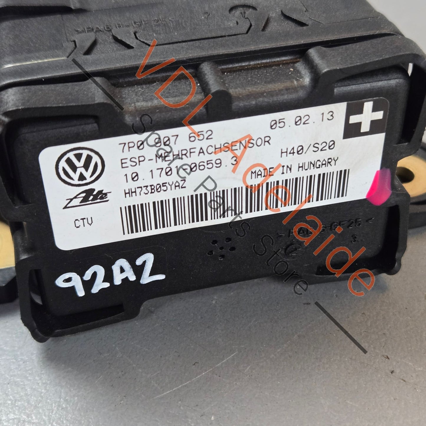 7P0907652    Porsche Cayenne Yaw Rate ESP Sensor Module 7P0907652