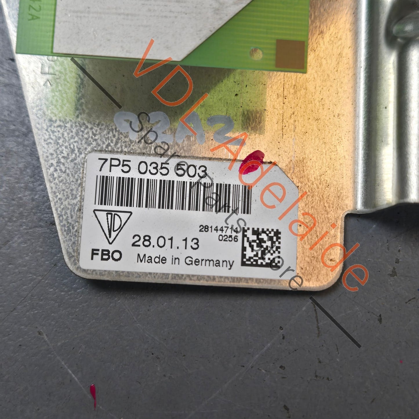 7P5035503 95864710600   Porsche Telephone Phone Aerial Antenna 7PP035504A 9A703550401