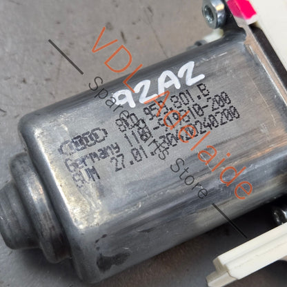 8K0959801B 95862480100   Porsche Cayenne 958 92A Left Power Window Motor 8K0959801B 95862480100