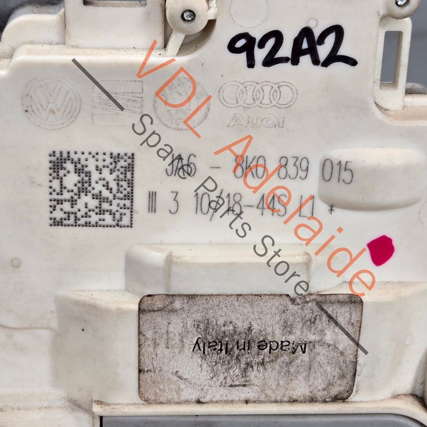 8K0839015 9A783911500   Genuine Porsche Cayenne 958 Rear Left Door Lock 8K0839015 9A783911500