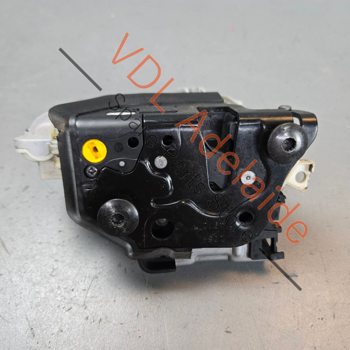8J2837015A 9A783741501   Genuine Porsche Cayenne 958 Front Left Door Lock 8J2837015A 9A783741501