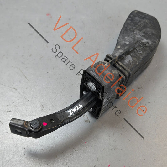 7P0839249 95853117902   Porsche Cayenne 958 Door Check Strap 7P0839249 95853117902